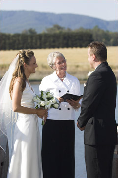 Gina-Andrews-Celebrant-wedding.jpg